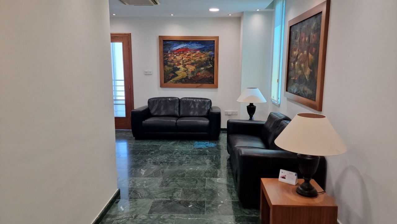 Офис Agios Athanasios - Tourist Area, Кипр, 420 м² - фото 3