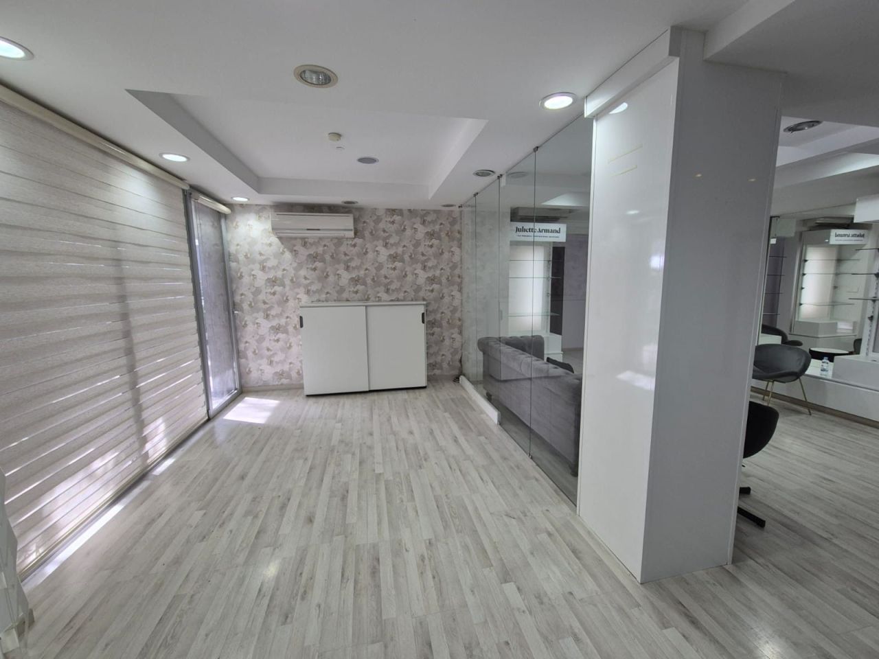 Офис Agia Filaxi, Кипр, 230 м² - фото 4