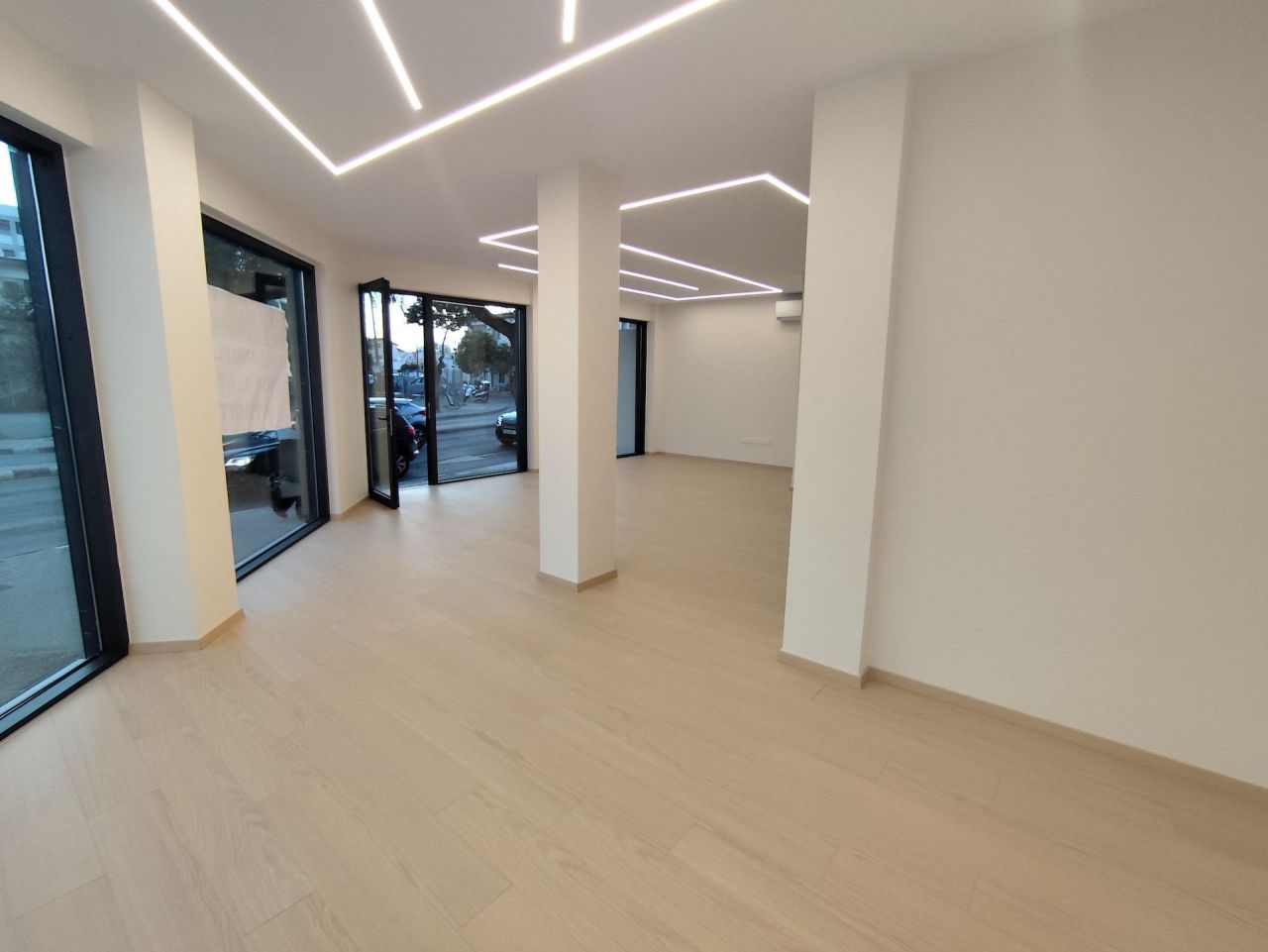 Магазин Apostolos Andreas, Кипр, 250 м² - фото 4
