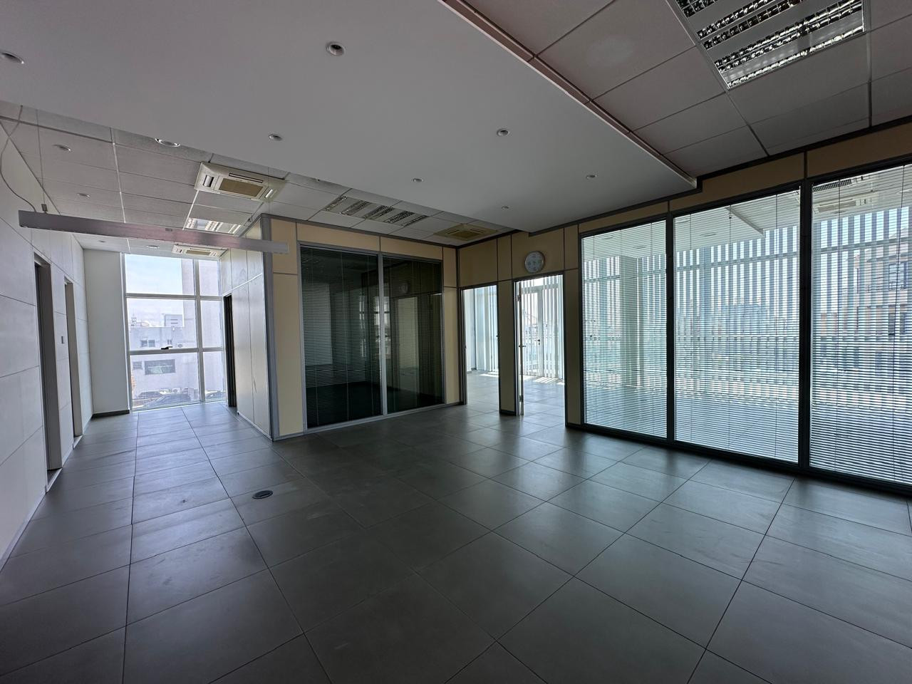 Офис в Агиос Георгиосе, Кипр, 193.7 м² - фото 5