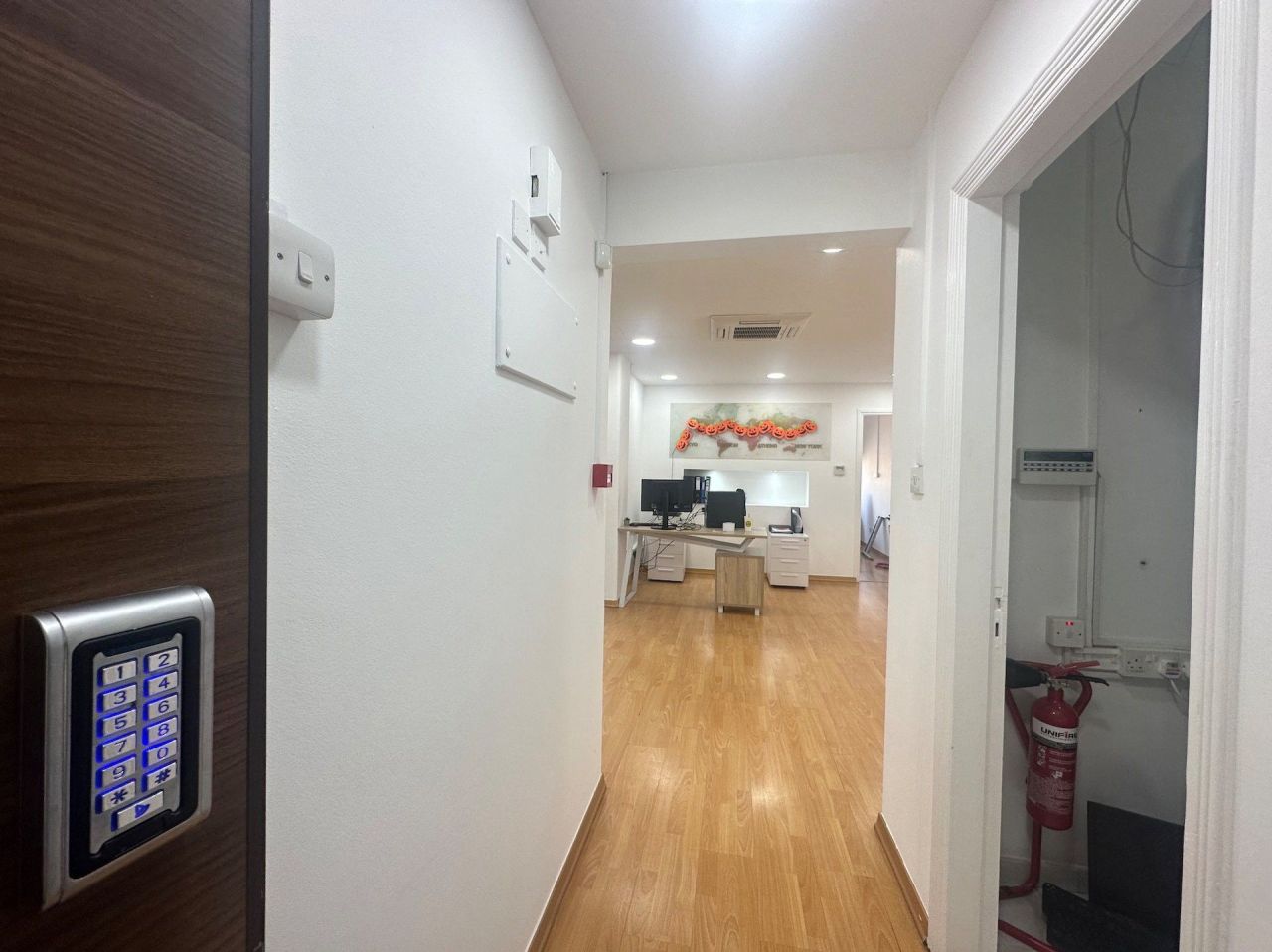 Офис Agios Nicolaos, Кипр, 230 м² - фото 5