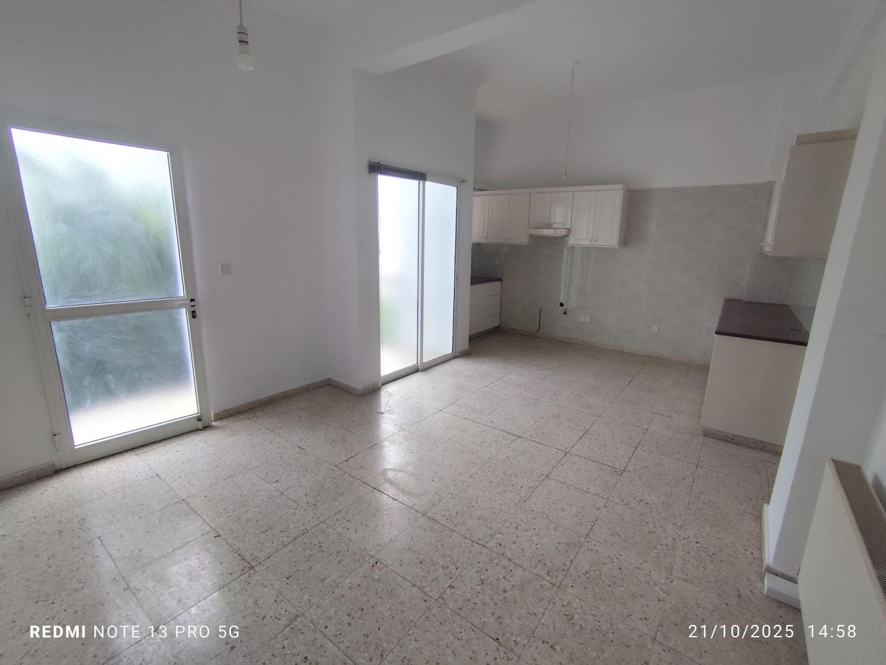 Офис Apostolou Petrou & Pavlou, Кипр, 70 м² - фото 4