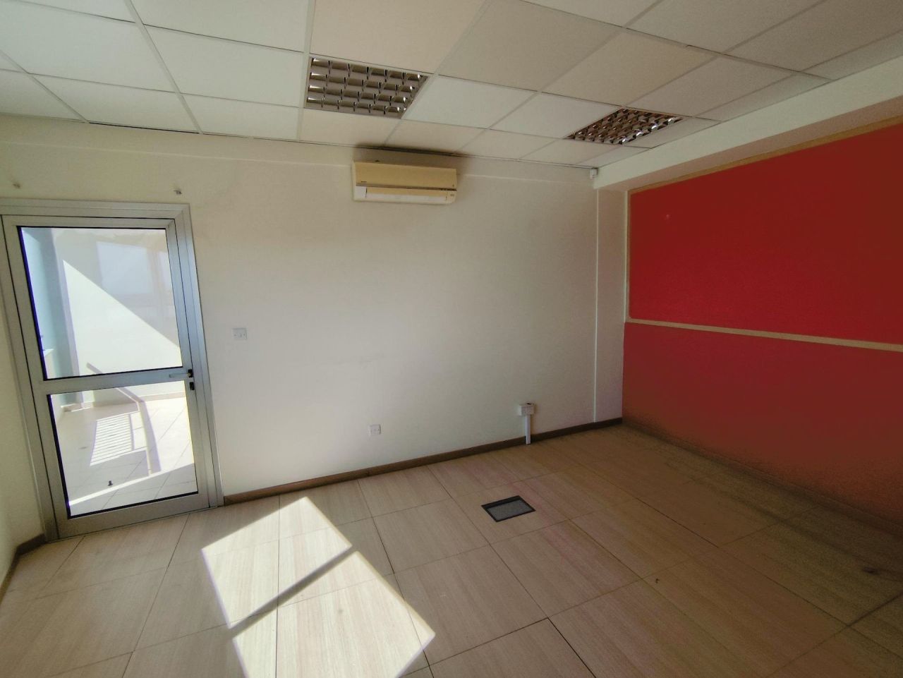 Офис в Меса-Йитонии, Кипр, 95 м² - фото 4