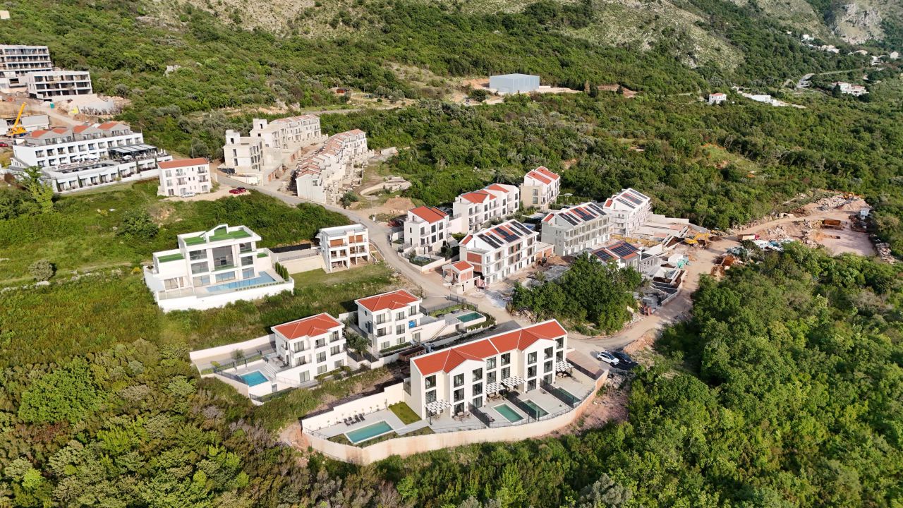 Земля в Режевичах, Черногория, 956 м² - фото 2