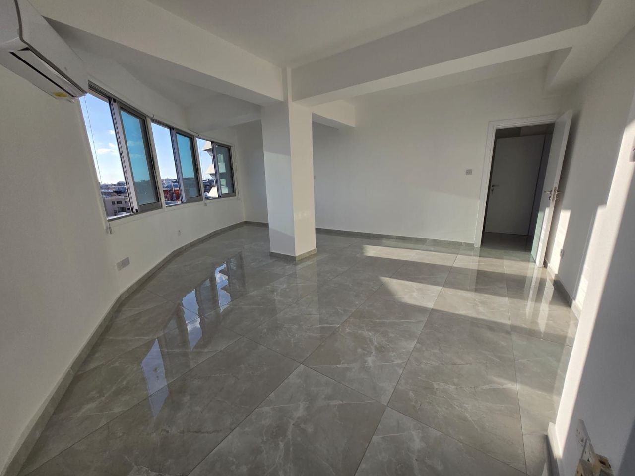 Офис Agia Zoni, Кипр, 80 м² - фото 5