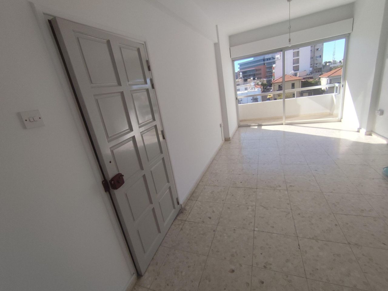 Офис Agia Zoni, Кипр, 90 м² - фото 5