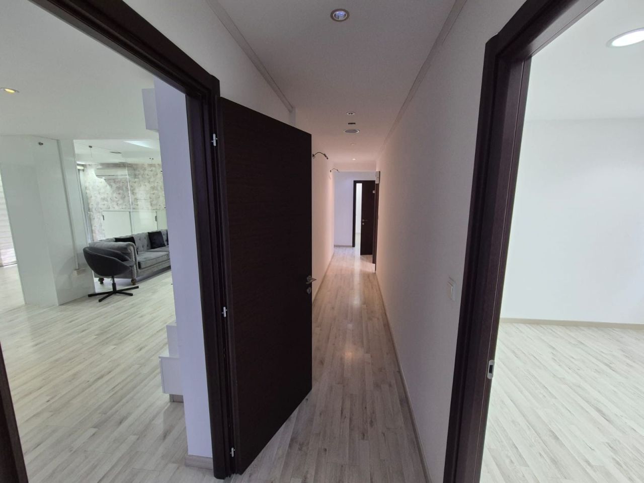 Офис Agia Filaxi, Кипр, 230 м² - фото 6