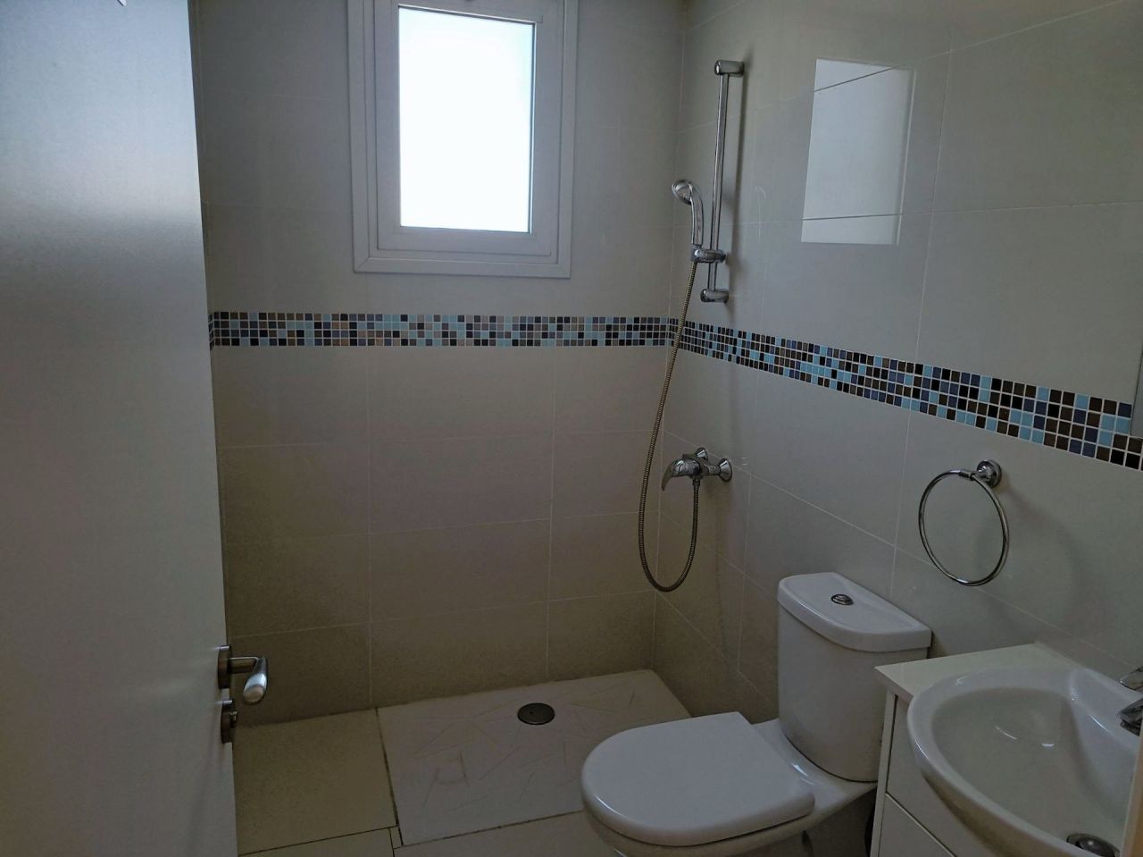 Офис Agia Zoni, Кипр, 100 м² - фото 5