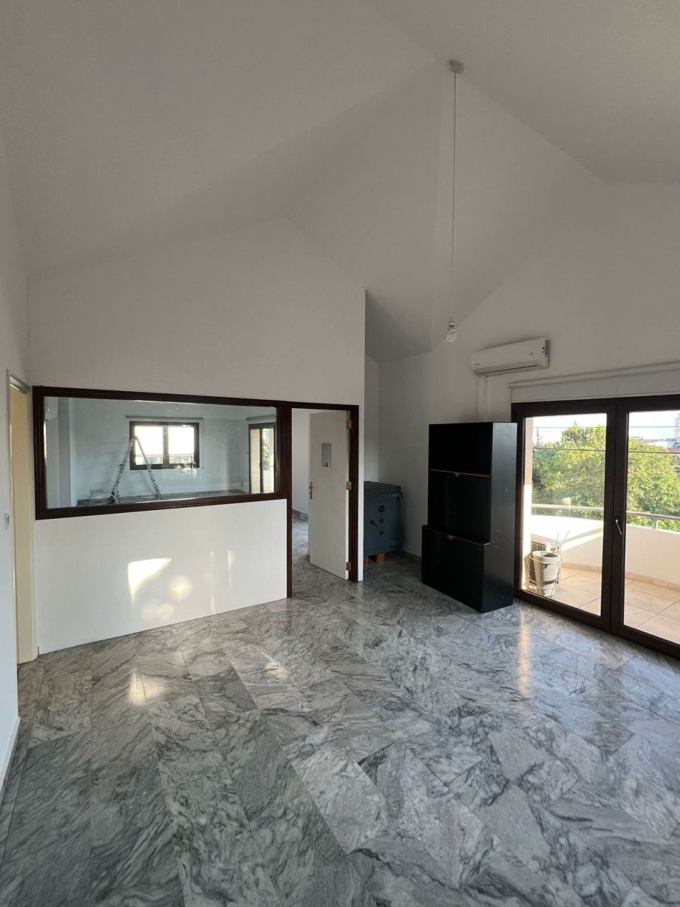 Офис в Айос-Атанасиосе, Кипр, 250 м² - фото 6