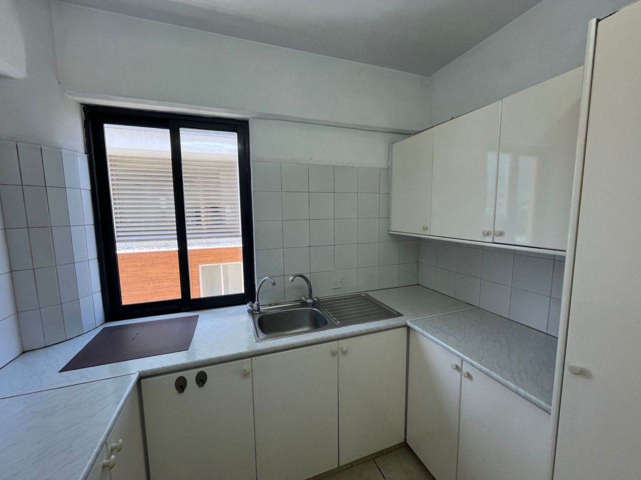 Офис в Агиос Георгиосе, Кипр, 230 м² - фото 6