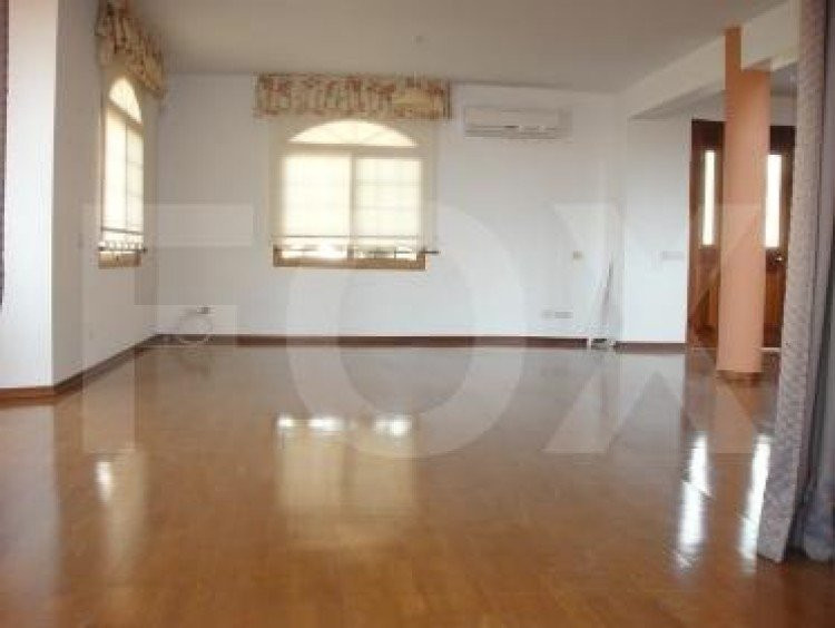Дом в Айос-Атанасиосе, Кипр, 760 м² - фото 6