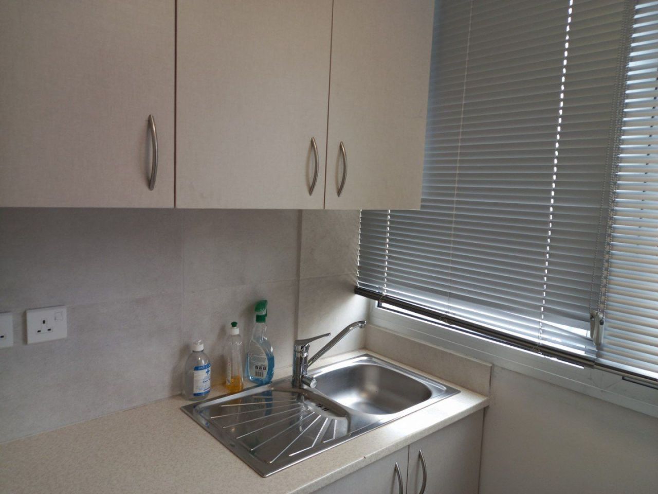 Офис Agia Filaxi, Кипр, 110 м² - фото 6