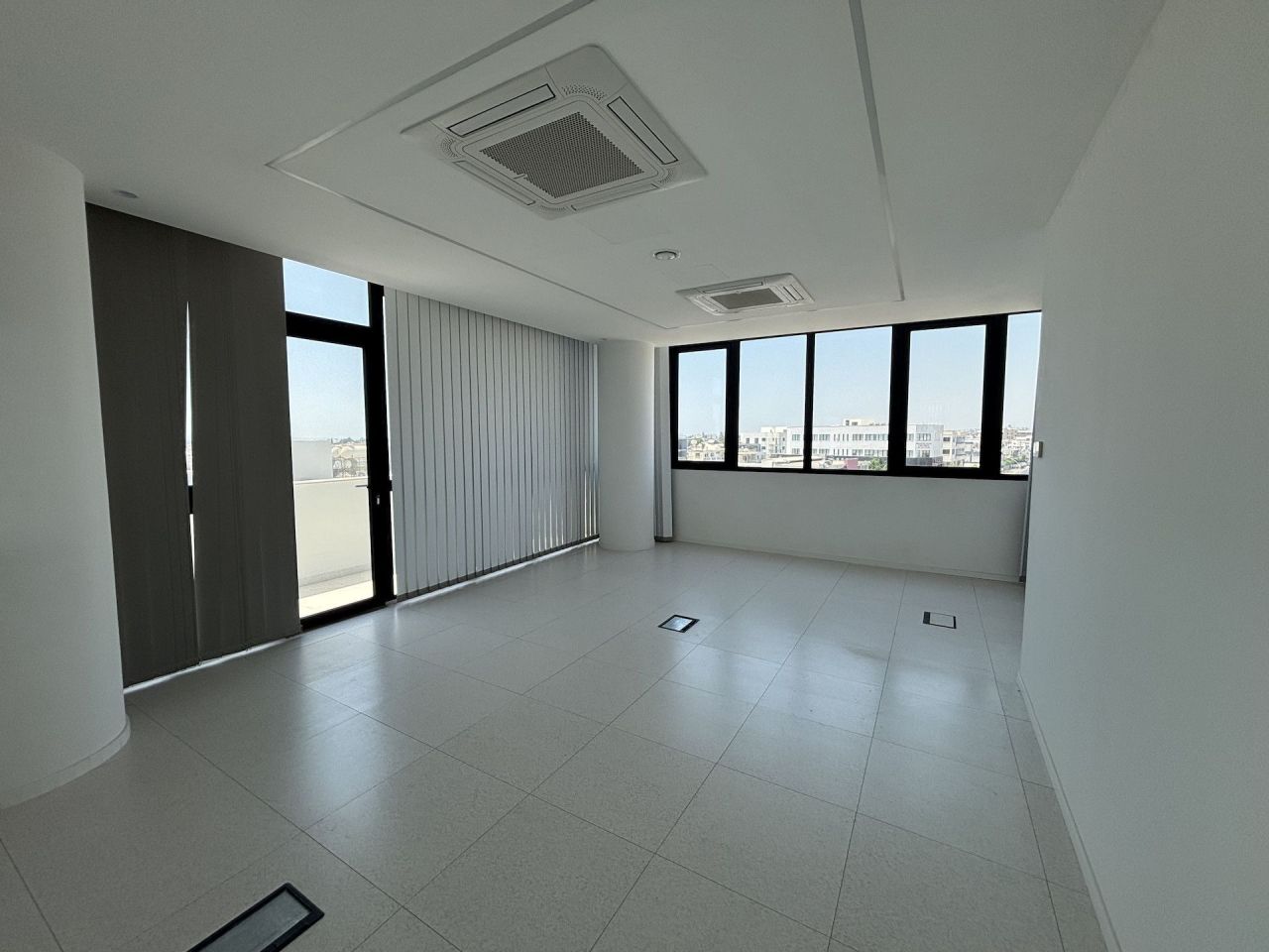 Офис Omonoia, Кипр, 221 м² - фото 7
