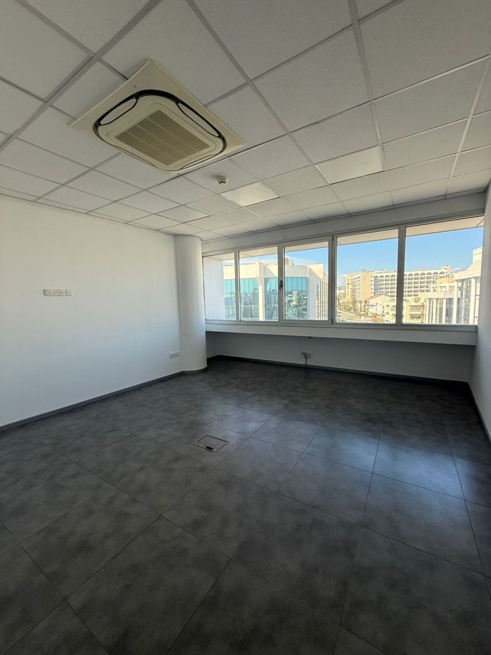 Офис в Айос-Атанасиосе, Кипр, 434 м² - фото 6