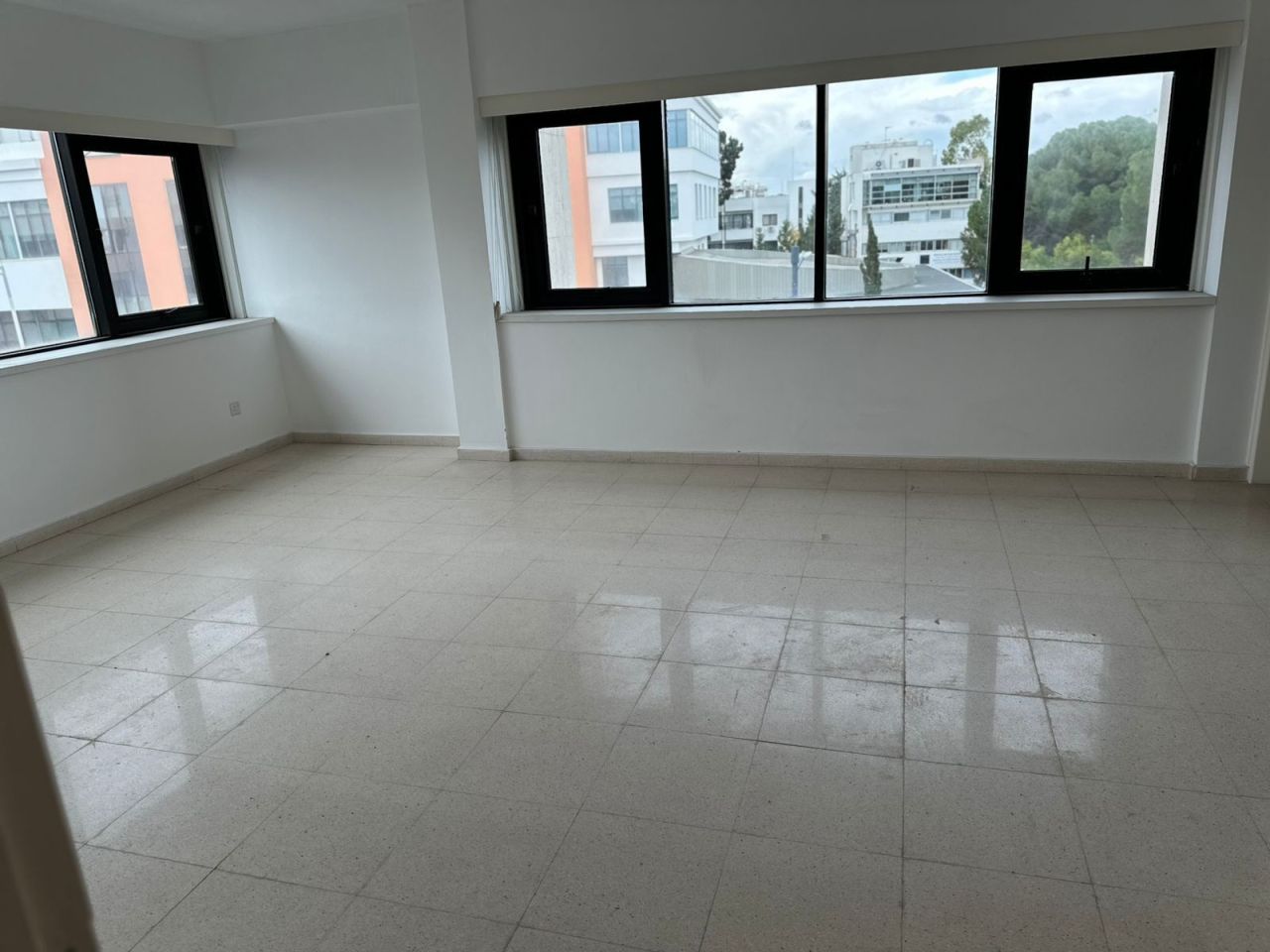 Офис в Пафосе, Кипр, 95 м² - фото 6