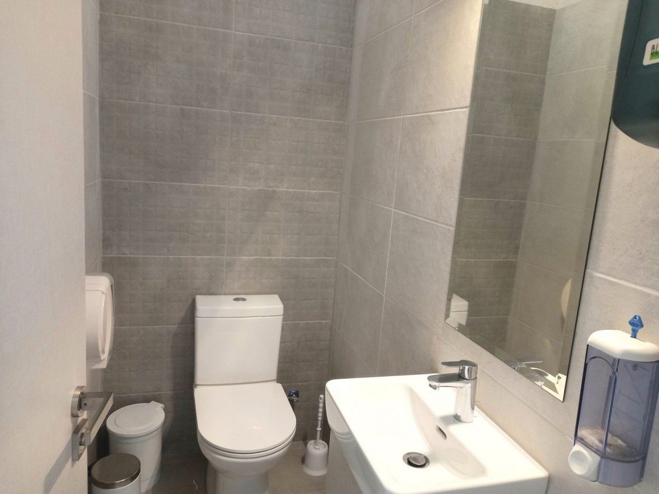 Офис Agia Filaxi, Кипр, 110 м² - фото 7