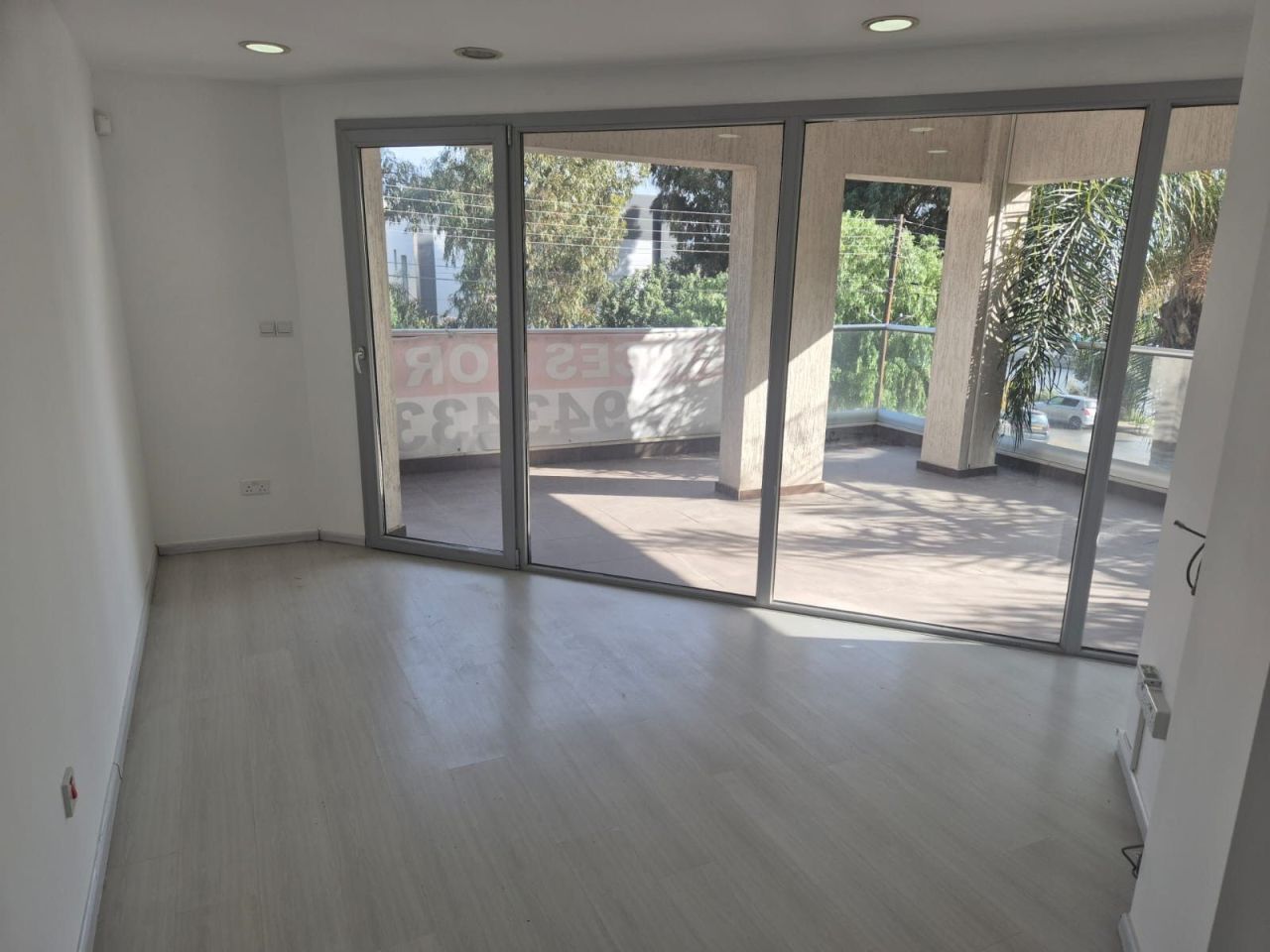Офис Agia Filaxi, Кипр, 230 м² - фото 8