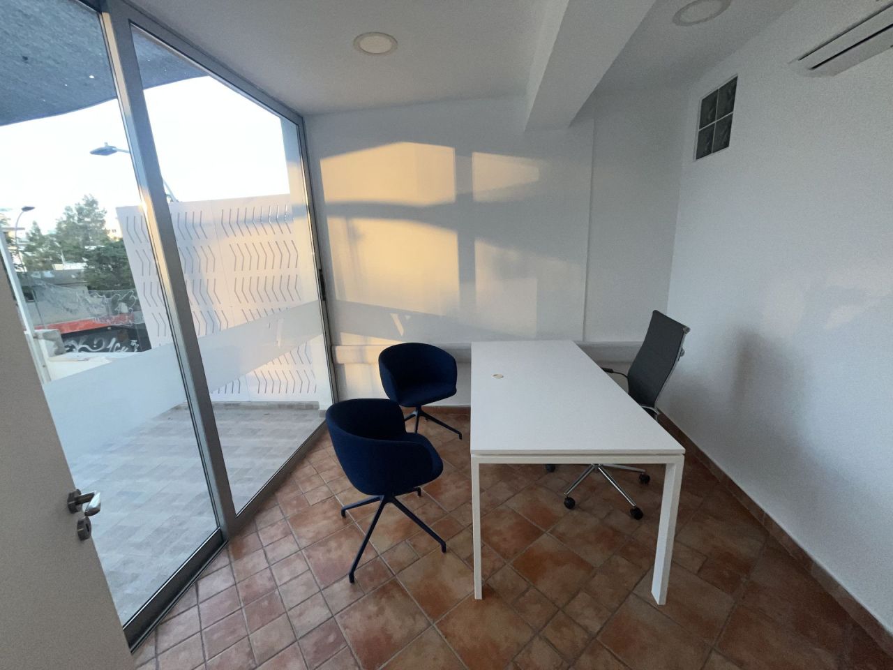 Офис Agia Zoni, Кипр, 213 м² - фото 8