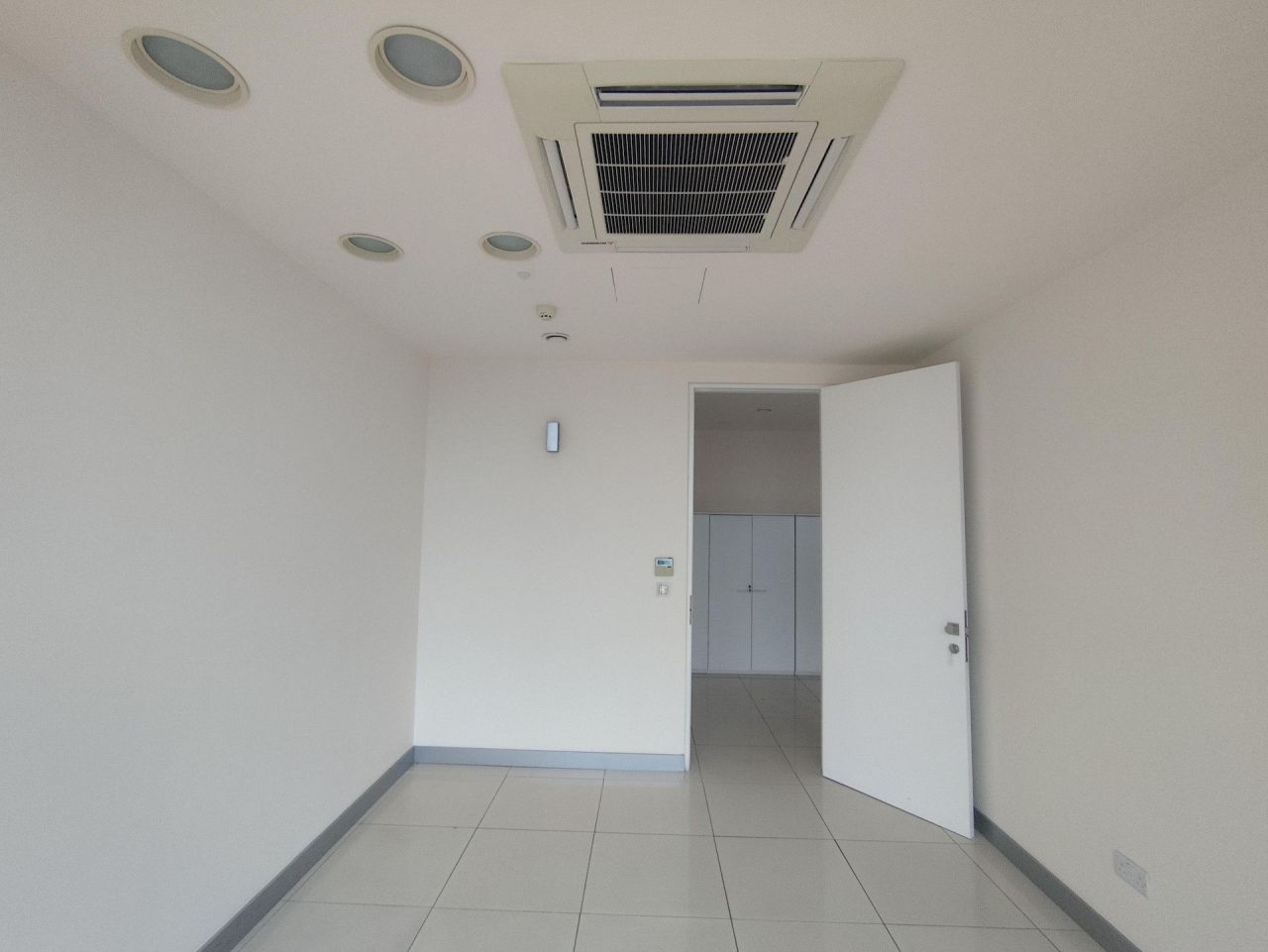Офис в Меса-Йитонии, Кипр, 175 м² - фото 6