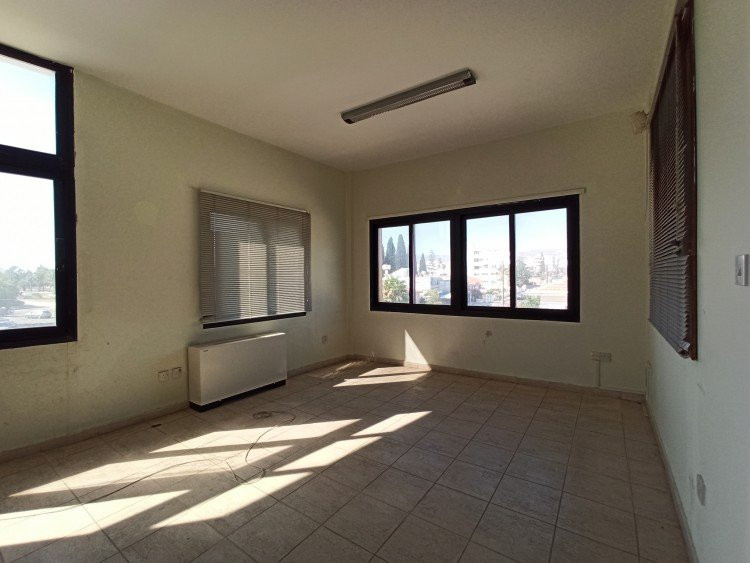 Офис в Пафосе, Кипр, 260 м² - фото 7