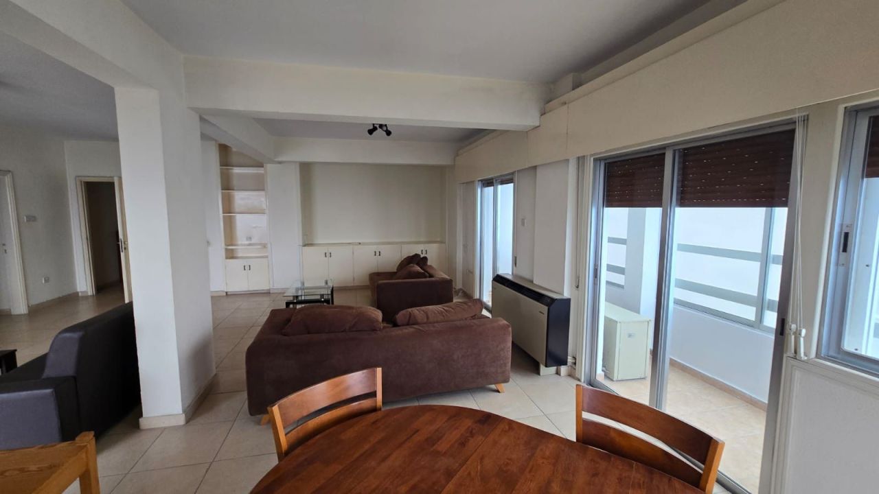 Апартаменты в Айия-Триасе, Кипр, 270 м² - фото 7