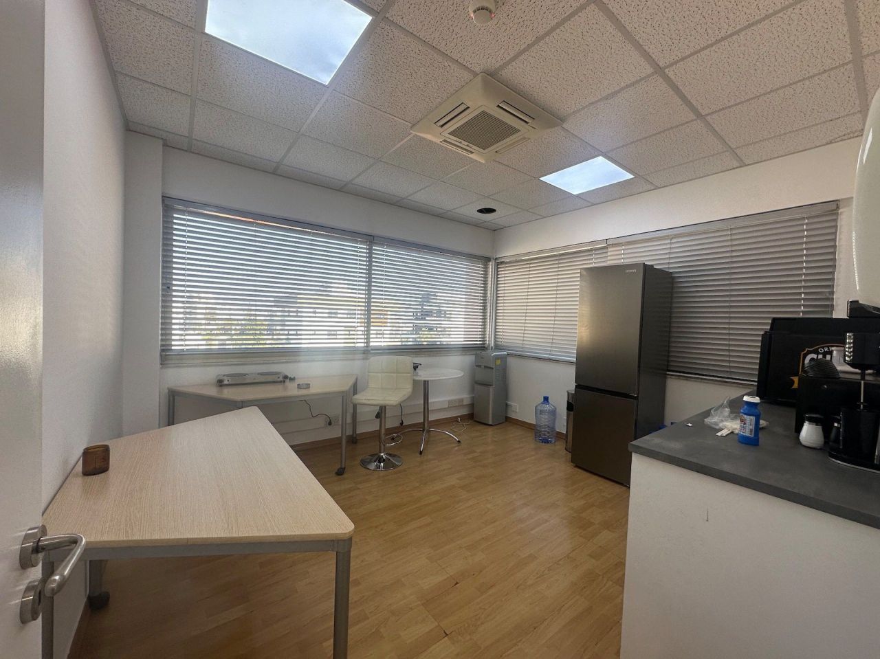Офис Agios Nicolaos, Кипр, 230 м² - фото 8