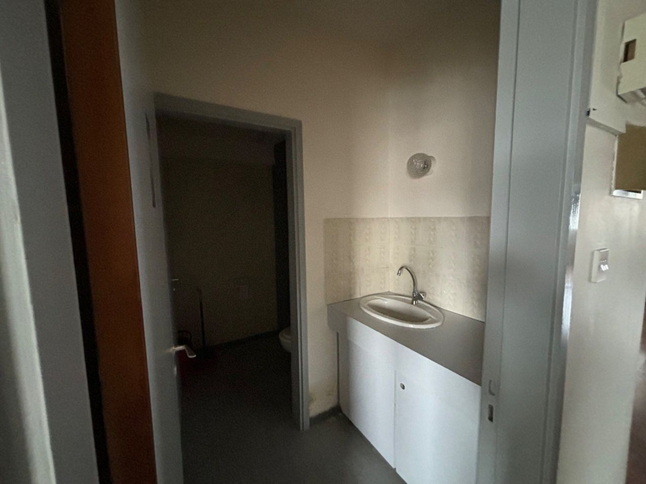 Офис Agia Zoni, Кипр, 100 м² - фото 8
