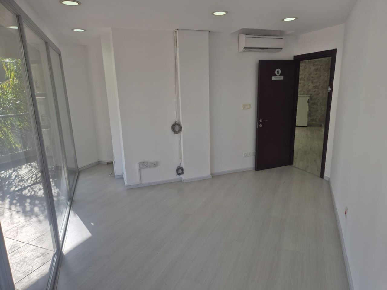 Офис Agia Filaxi, Кипр, 230 м² - фото 9