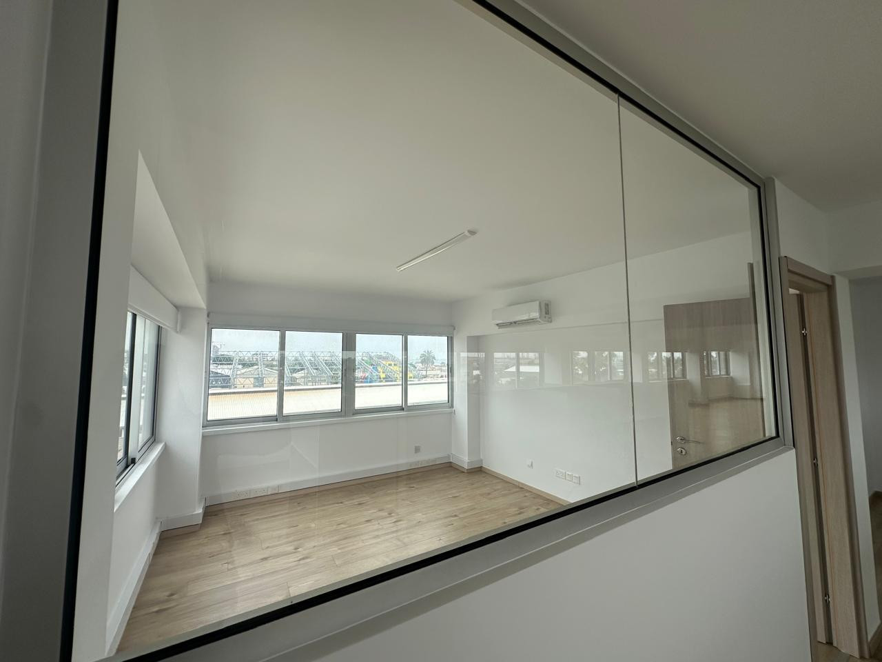 Офис Tsiflikoudia, Кипр, 180 м² - фото 9