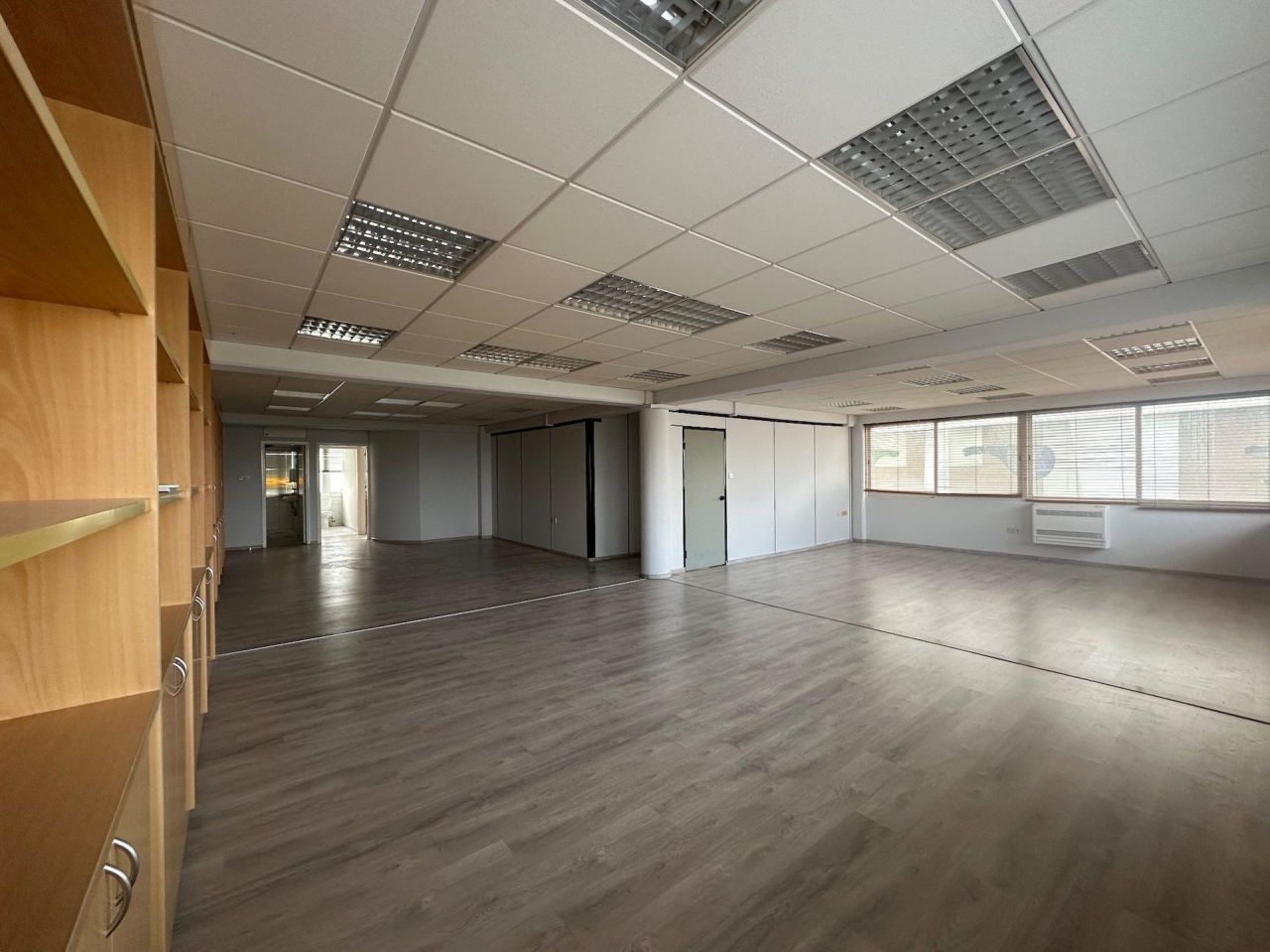 Офис Agios Nicolaos, Кипр, 200 м² - фото 9