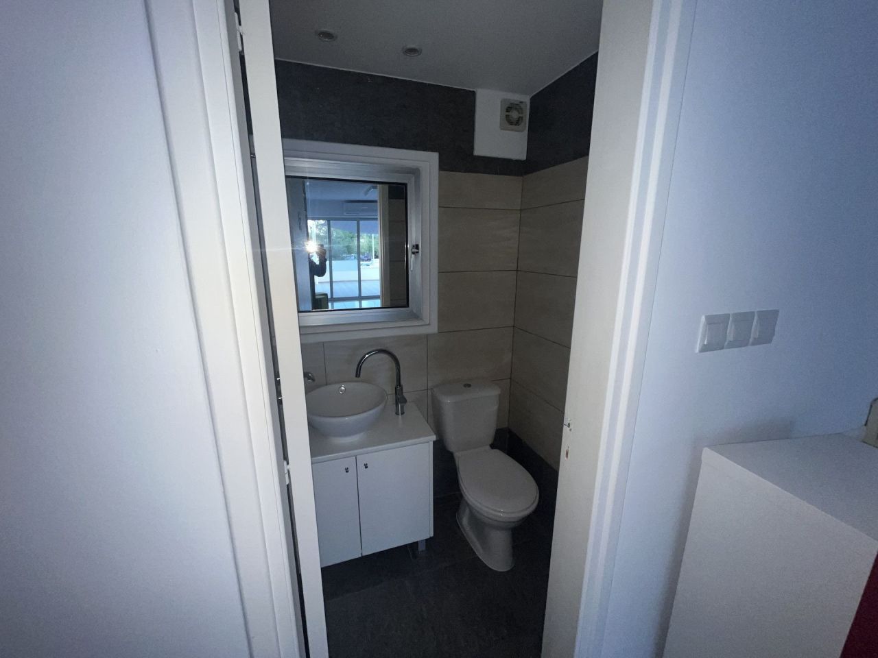 Офис Agia Zoni, Кипр, 213 м² - фото 9