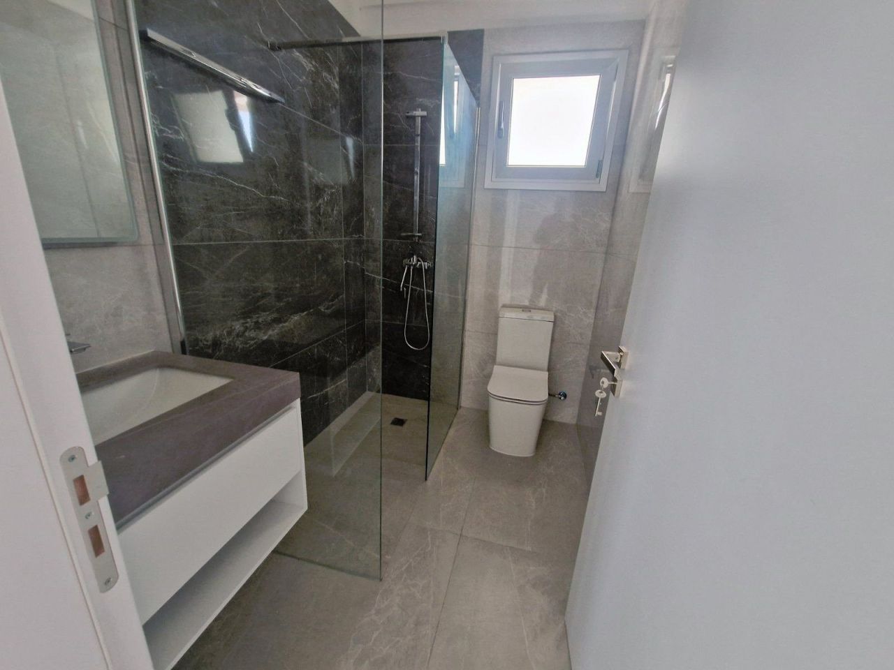 Апартаменты в Като-Полемидии, Кипр, 90 м² - фото 9