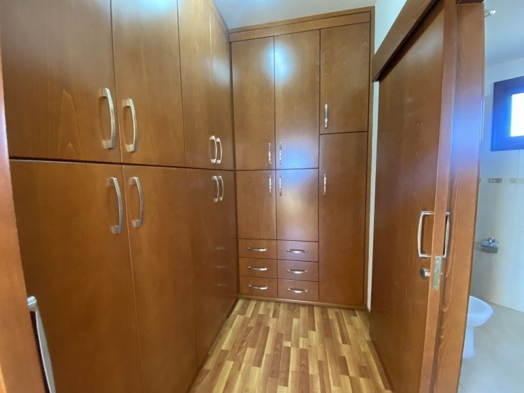 Дом в Айос-Атанасиосе, Кипр, 295 м² - фото 9