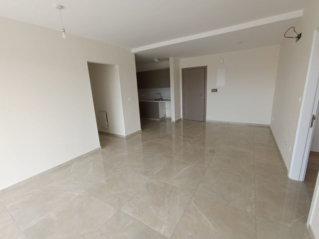 Апартаменты в Агиос Спиридоне, Кипр, 94 м² - фото 9