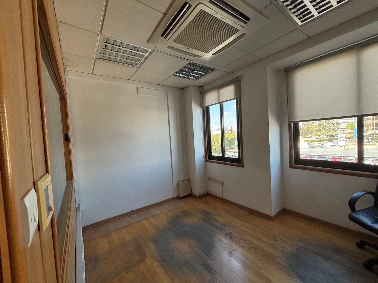 Офис Potamos Germasogeias, Кипр, 476 м² - фото 9