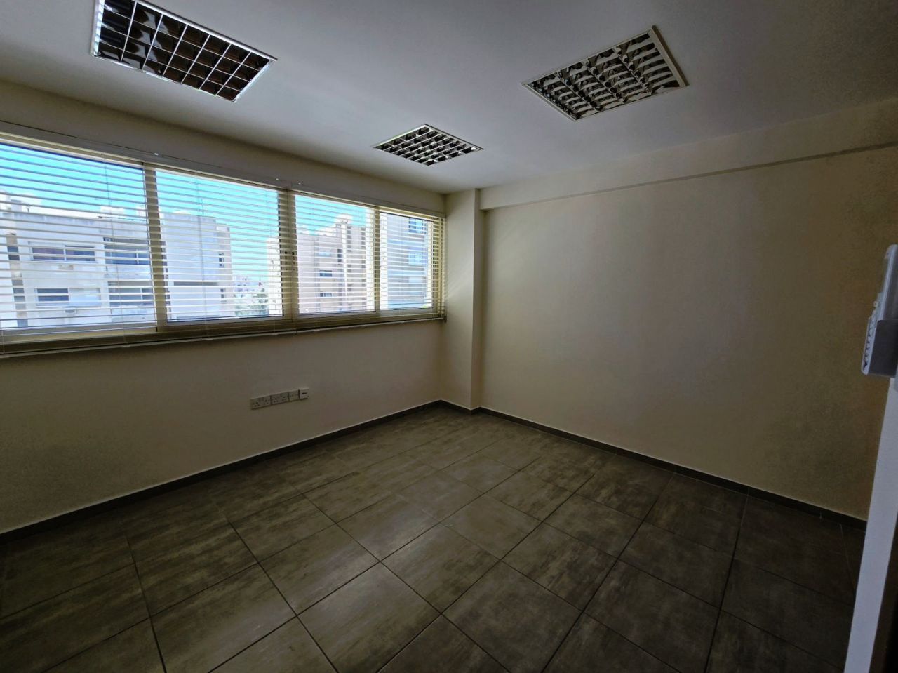 Офис Agia Zoni, Кипр, 173 м² - фото 7