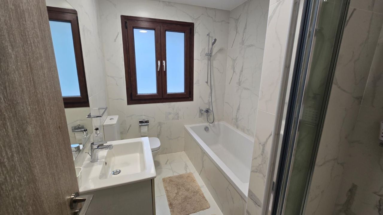 Апартаменты Agios Tychon - Tourist Area, Кипр, 100 м² - фото 8