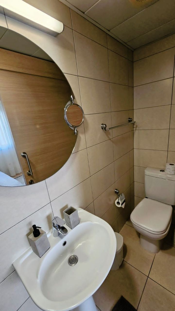 Апартаменты в Айия-Триасе, Кипр, 90 м² - фото 8