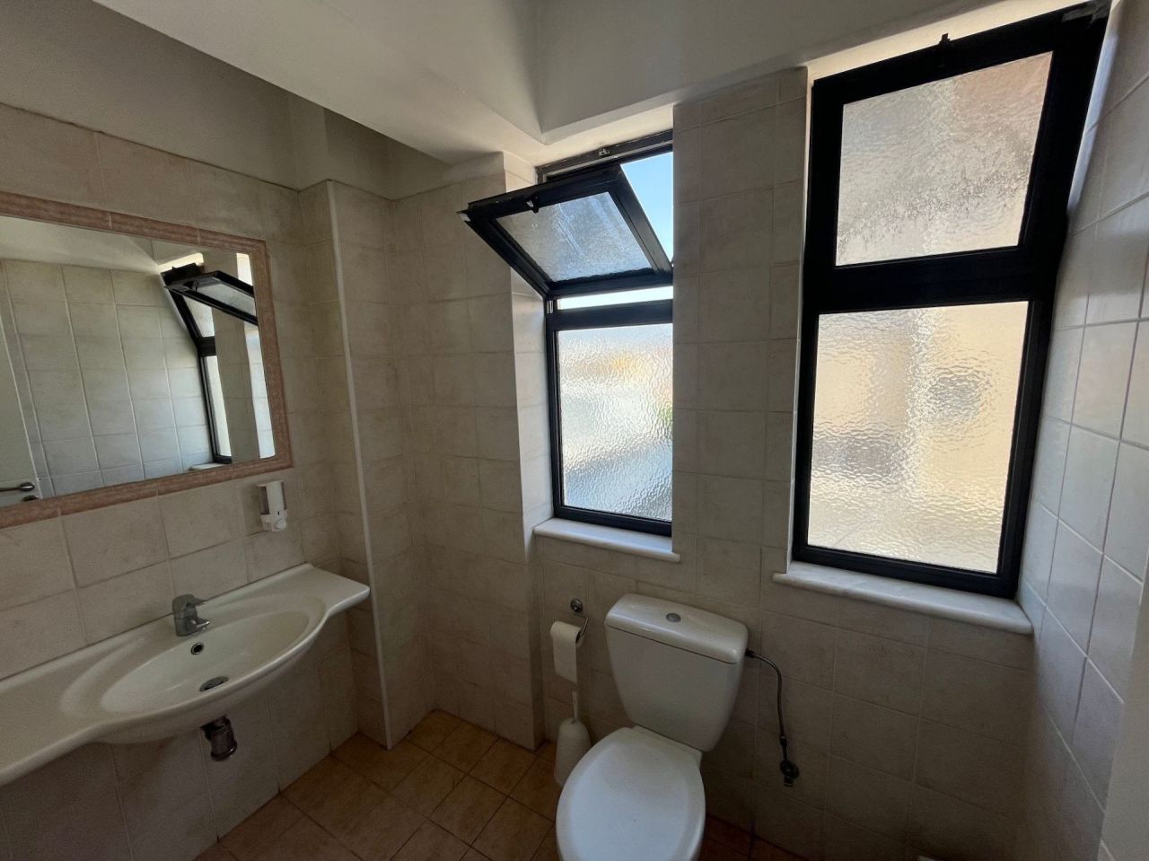 Офис в Агиос Георгиосе, Кипр, 230 м² - фото 10