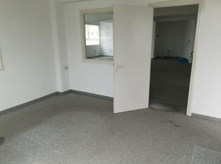 Офис Omonoia, Кипр, 194 м² - фото 7