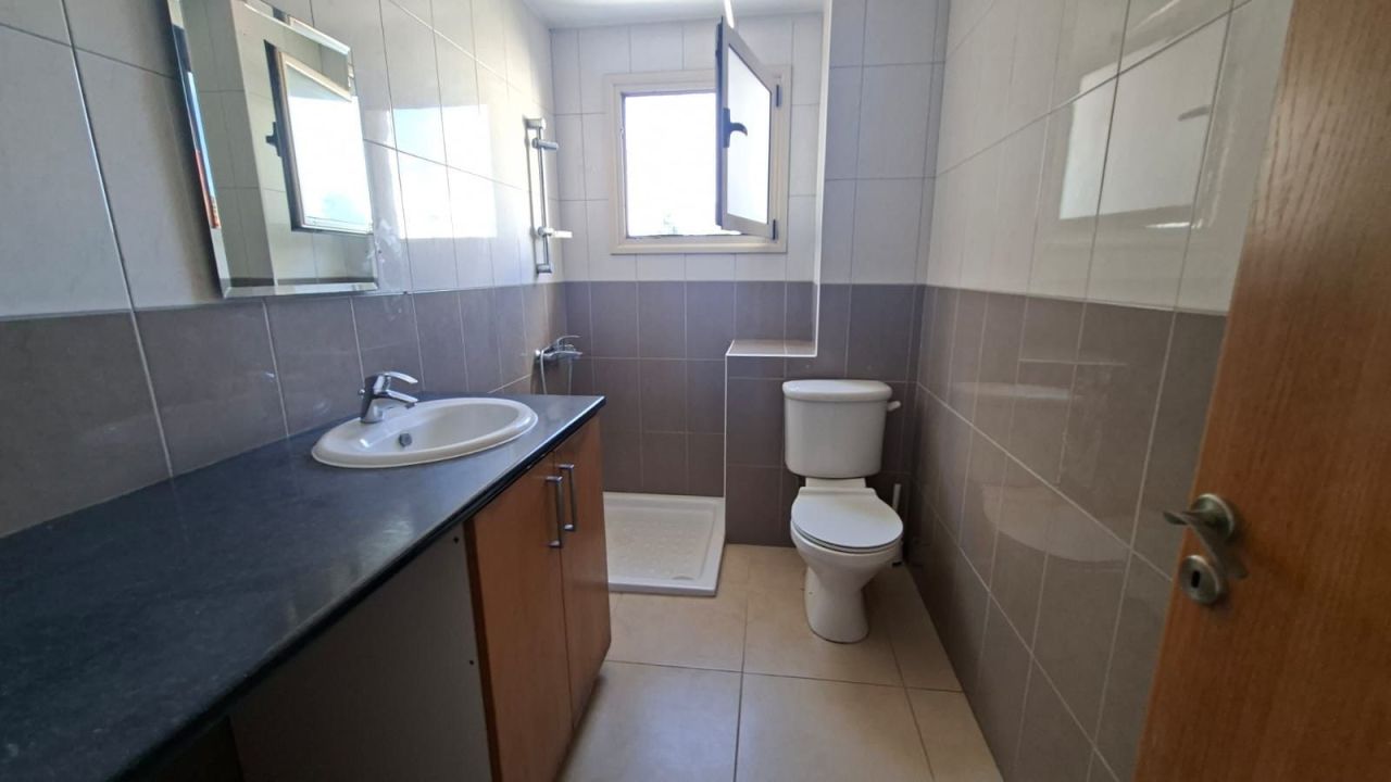 Офис в Пафосе, Кипр, 160 м² - фото 9