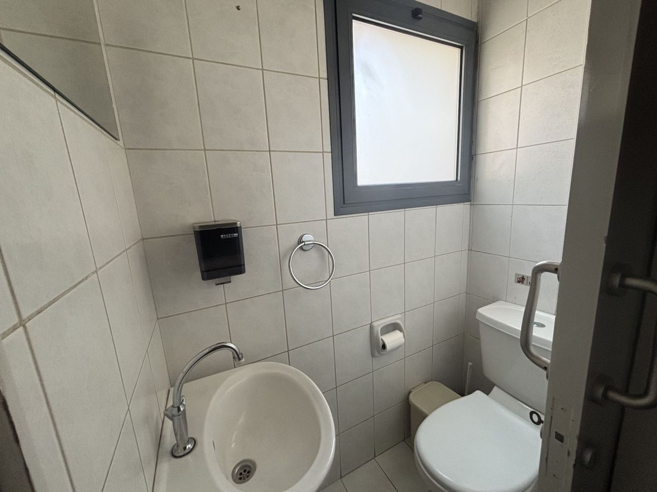 Офис Kapsalos, Кипр, 200 м² - фото 10