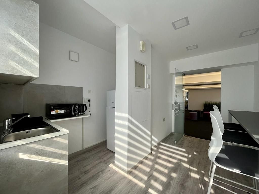 Офис Agia Zoni, Кипр, 200 м² - фото 8