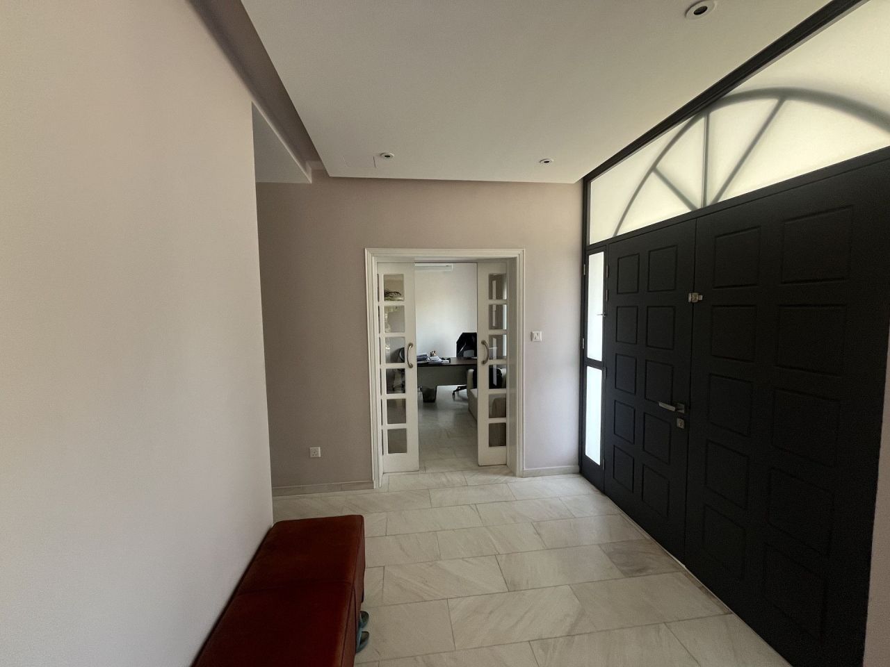 Дом в Айос-Атанасиосе, Кипр, 300 м² - фото 10