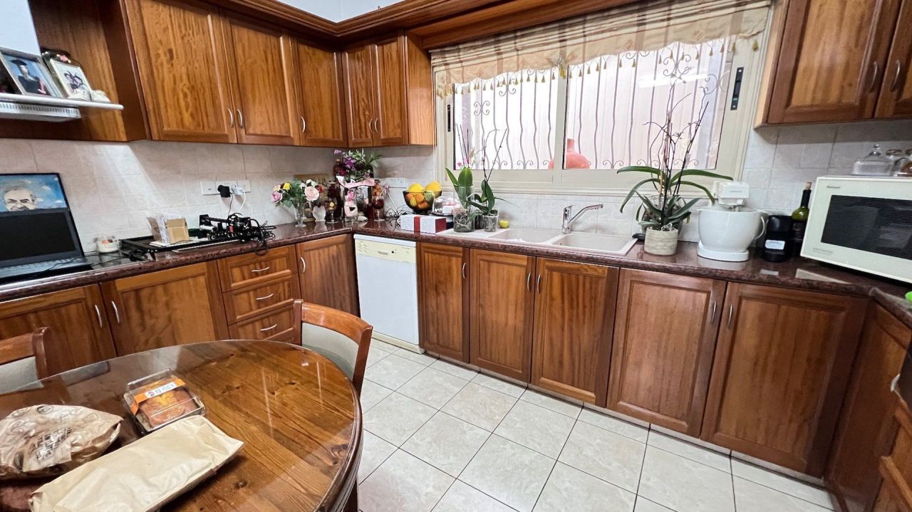 Дом Ekali, Кипр, 180 м² - фото 8