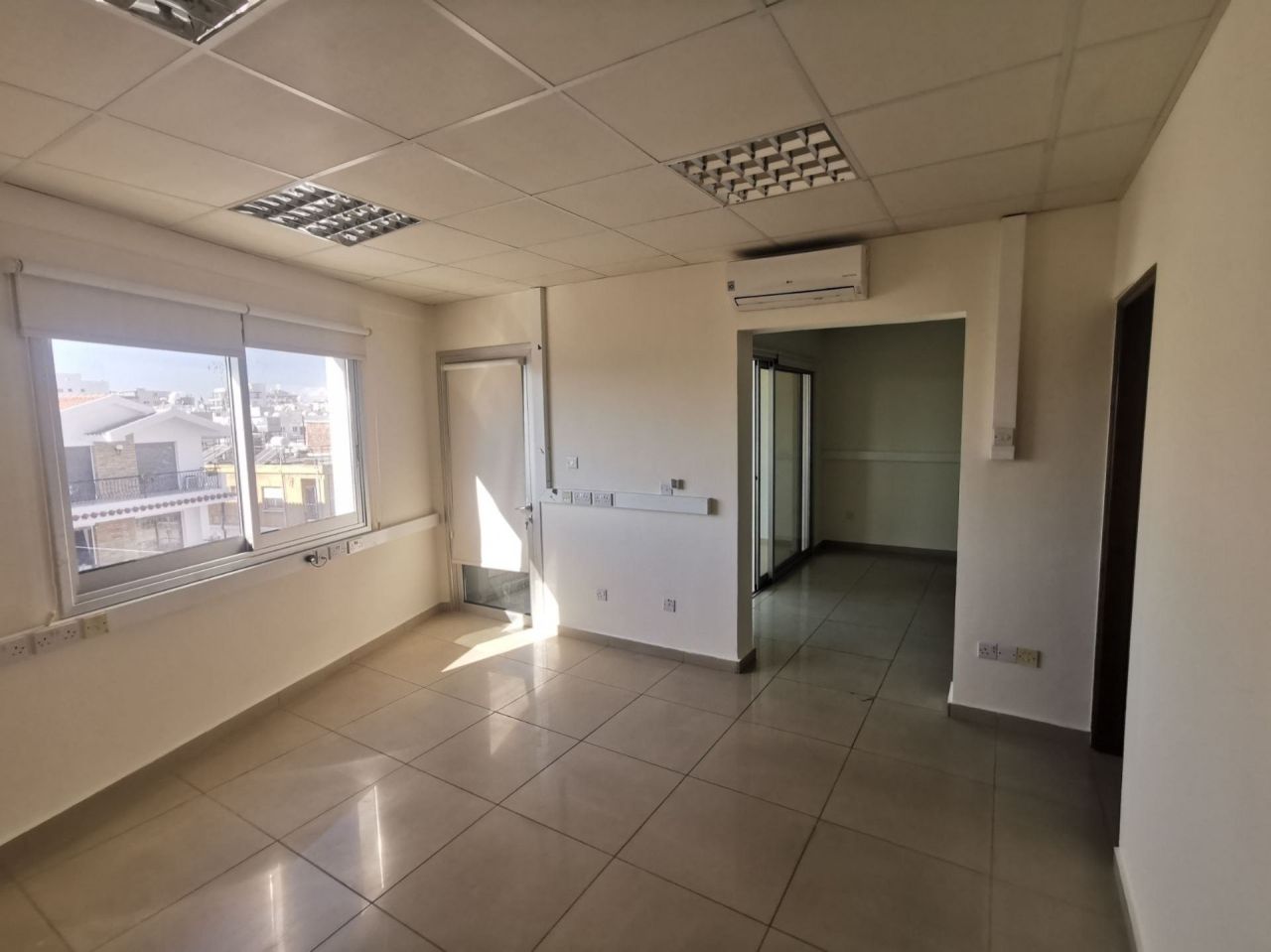 Офис в Меса-Йитонии, Кипр, 95 м² - фото 9