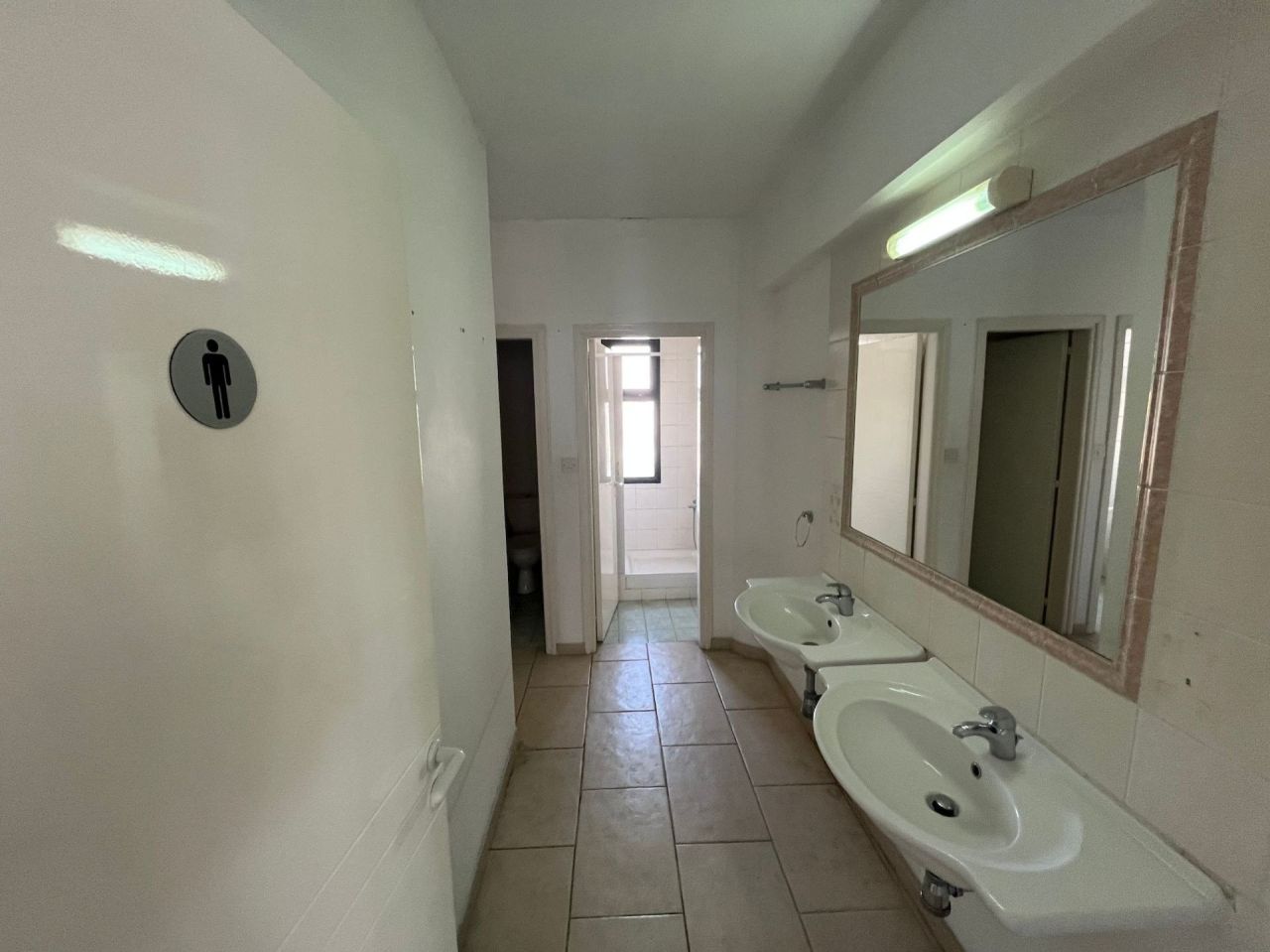 Офис в Агиос Георгиосе, Кипр, 230 м² - фото 11