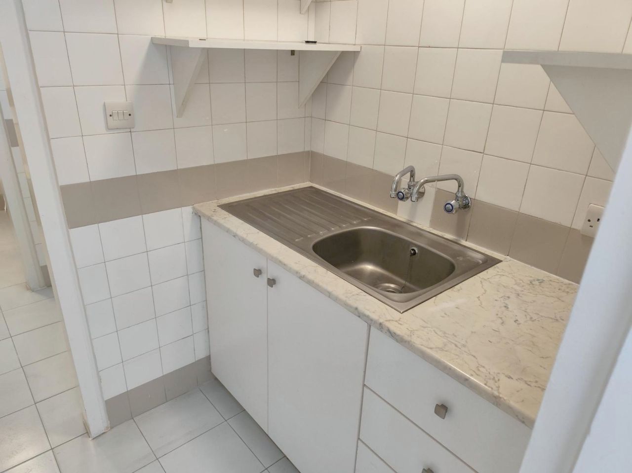 Офис Katholiki, Кипр, 93 м² - фото 9
