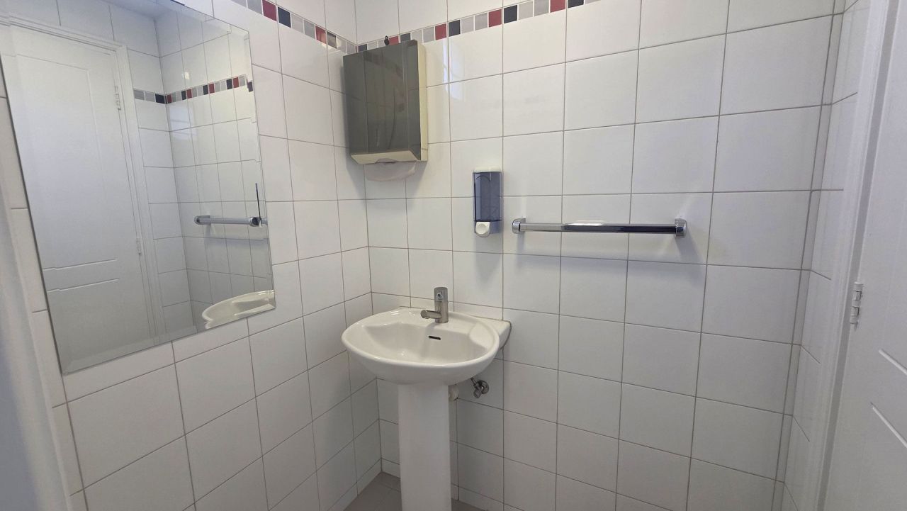 Офис Katholiki, Кипр, 110 м² - фото 11