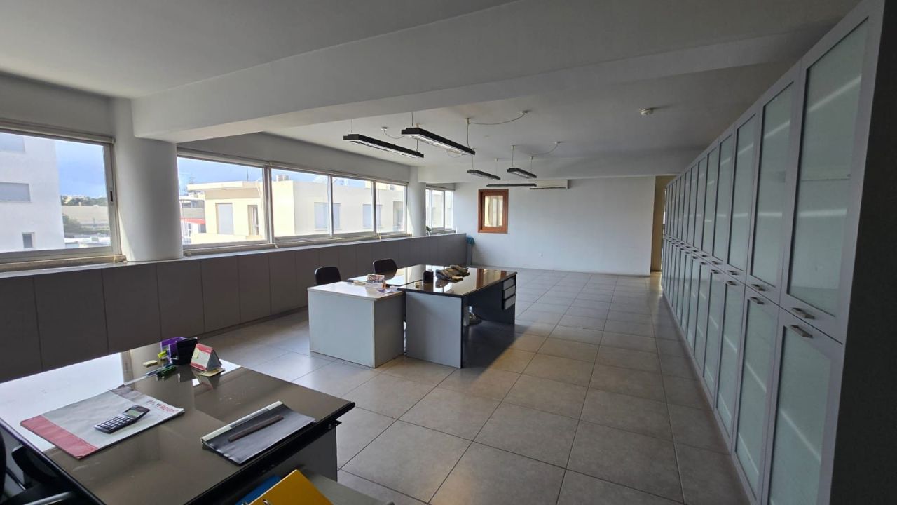 Офис Tsiflikoudia, Кипр, 500 м² - фото 9